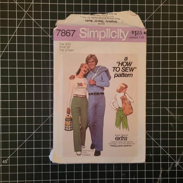 Simplicity 7867 size 9/10, vintage 70s sewing pattern for wide leg pants or bell bottoms, easy learn to sew 1977 
