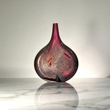 Michael Harris designed “lollipop” glass vase from Isle of Wright 