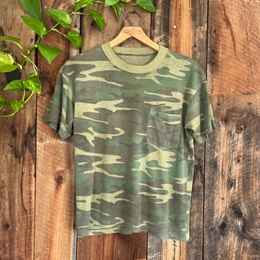 Vintage 80s 90s Camp Camoflage Pocket T shirt grunge worn soft thin size M 