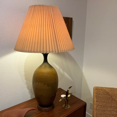 Raul Coronel glazed stoneware lamp