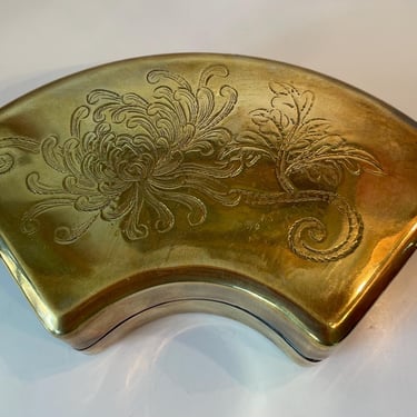 Vintage Brass Toned Floral Decorated Fan Shaped Box | Floral Metal Trinket Box | Fan Shaped Storage Box 