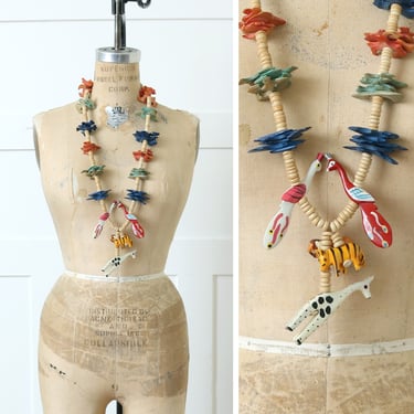 vintage 1980 90s wooden animal necklace • hand carved beaded wood & shell long statement necklace 