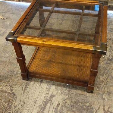 End Table with glass top 21 1/4 x 28 1/8 × 28 1/4