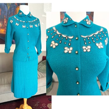 Gorgeous Vintage 1950's Vibrant Turquoise Sweater Knit Set  with Lovely detailiing-Size Medium/Large 
