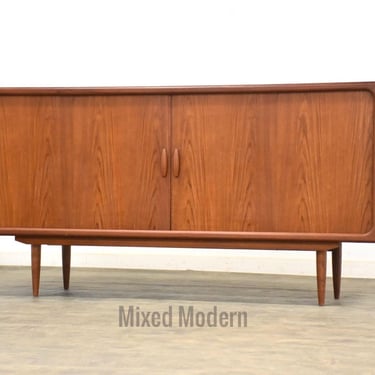 Danish Modern Teak Credenza by Dyrlund 