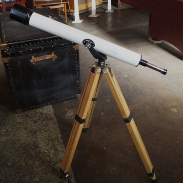 Vintage Adjustable Telescope
