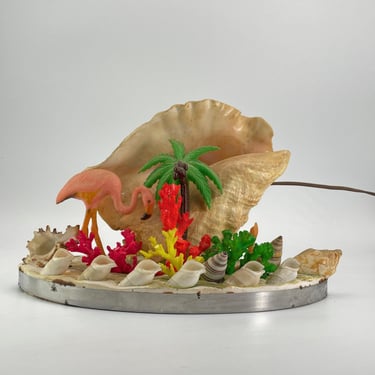 1950s Vintage Flamingo Conch Coral Scene Table Lamp Mid-Century 