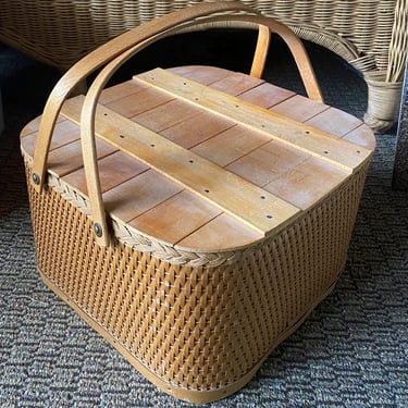 Vintage Rare Red-Man Wicker Wood Lid & Handle Pie Basket with Splint Shelf USA~ Wood double shelf lidded Gathering/Picnic Basket w/ Handle 