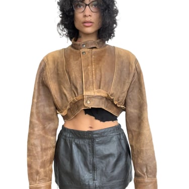 1/1 SMV CROPPED COLLARED V CUT JACKET IN BROWN LEATHER