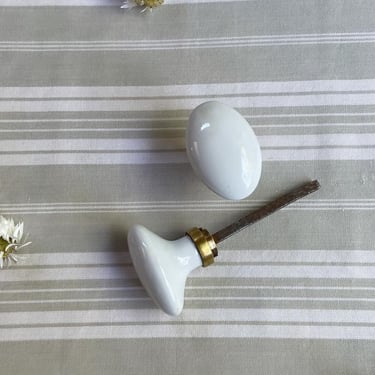 Beautiful set of vintage French porcelain door knobs- DK02 