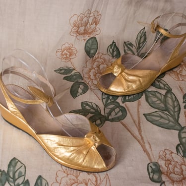 1950s Shoes - Approx Size 7 7.5 - Gleaming Gold Metallic Leather 50s Wedges with Peeptoes and Ankle Wrap Tie Straps 