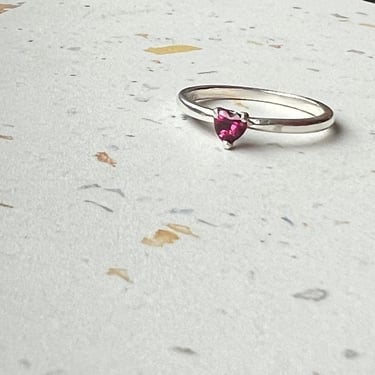 Idaho Garnet Heart Ring in Sterling Silver Valentine’s day January Birthstone 