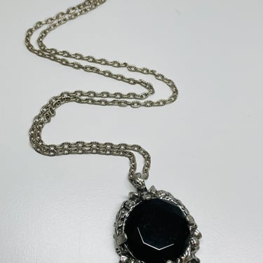 Silver Necklace with a Dark Green Stone