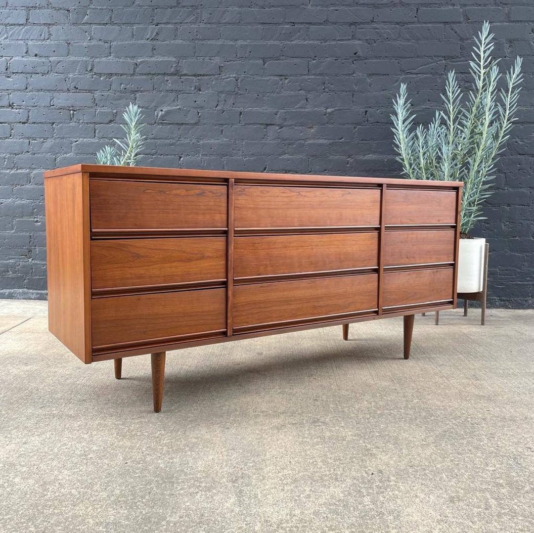 Dixie mid century 9 drawer dresser discount