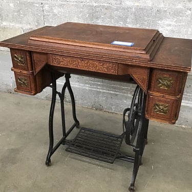 Machine-less Sewing Table (Seattle)