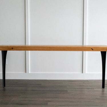Swan Table