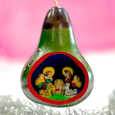 VINTAGE: Authentic PERUVIAN Handmade Nativity Gourd Ornament - Holy Family Ornament - Holidays 