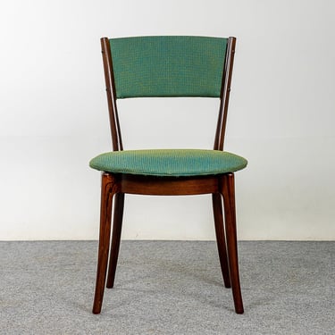 8 Danish Rosewood Dining Chairs - (321-125) 