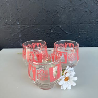 Small Pink Glasses (Set of 3)