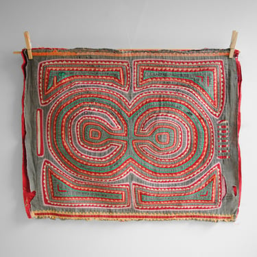 Vintage Mola Applique Textile Handmade by the Kuna People in Panama 
