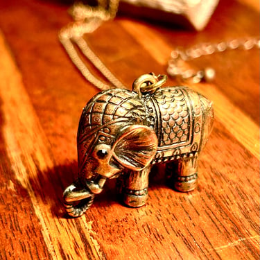 Vintage Elephant Pendant Necklace Copper Tone Black Crystal Eyes Animal Jewelry Gift 