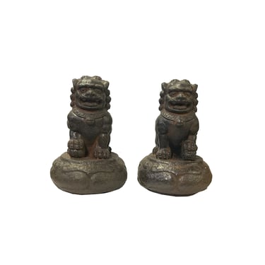 Pair Rustic Chinese Iron Foo Dog Lion on Round Base FengShui Figures ws3543E 