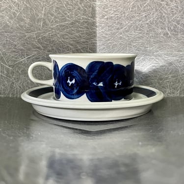 Vintage 1960s Arabia Tea/Coffee Cup + Saucer Mid-Century Anemone Ulla Procope 