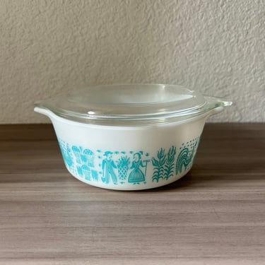 Vintage Pyrex Amish Butterprint 472 Turquoise & White 1-1/2 Pt Casserole Dish 