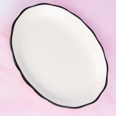 Black Band Scallop Edge Small Oval Platter