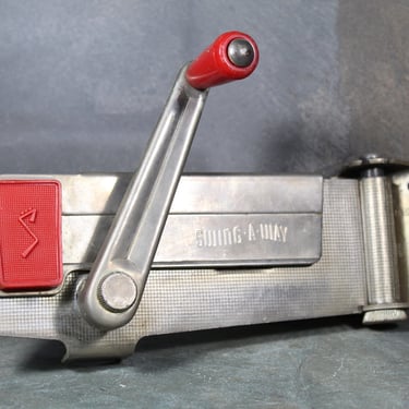Vintage Swing-A-Way Wall Mounted Can Opener | Retro Kitchen Gadget | Vintage Kitchen | Bixley Shop 