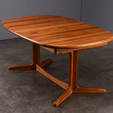 Vintage Solid Teak Danish Modern Oval Pedestal Dining Table 