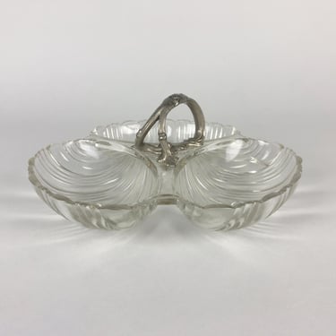 Vintage Glass Bowl Devided in 3 section / Handle in the Middle / Clear Glass 