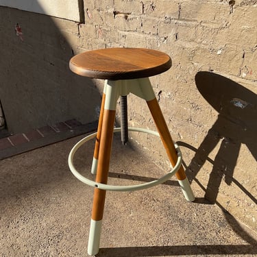 Adjustable Modern Stool