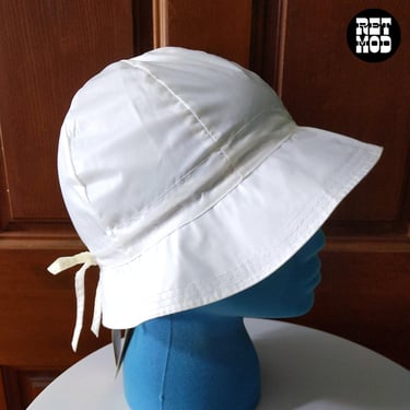 Deadstock Cute Vintage 70s 80s White Rain Hat 