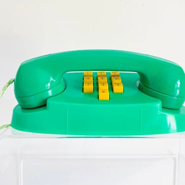 Vintage 1980s Retro Green Rubber Toy Telephone Pop Art Prop Decor Phone Push Button 