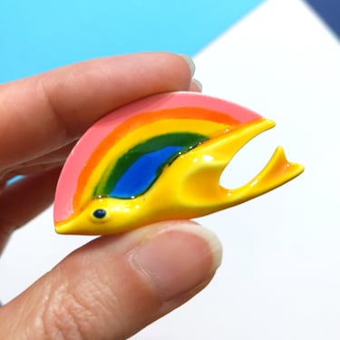 Lovely Vintage 70s Bright Yellow Bird & Rainbow Metal Brooch 