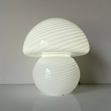Italian Design Swirled Murano Glass Mushroom Table Lamp by Vetri 