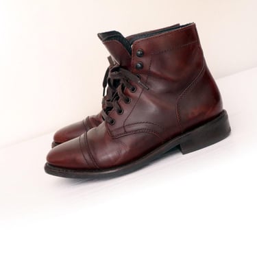 Thursday Captain Boots Women's size 7, Dark Brown Leather Lace Up Ankle Shoes 1920's style Vintage Leather boot Classic Cap toe Y2K 