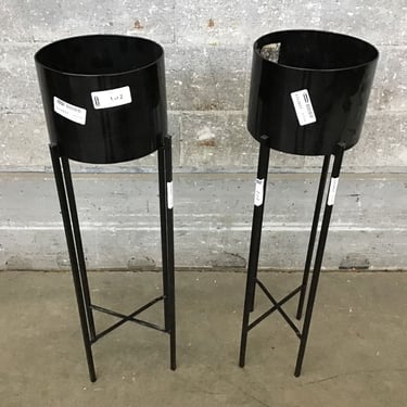 2 Tin Plant Stands w/ Planters (Seattle)