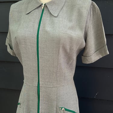 Fab 1940s Salt and Pepper Dress with Fun Zipper Detail Vintage 38 Bust Vintage Bowling Sportswear 