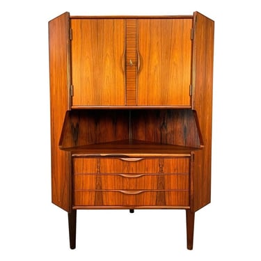 Vintage Danish Mid Century Modern Rosewood Corner Cabinet Attributed to Omann Jun 