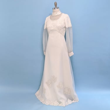 Vintage 1960s Ivory Wedding Gown, Vintage 60s Long Sleeve Mod Wedding Dress 
