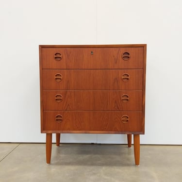 Vintage Danish Modern Teak Low Dresser / Chest of Drawers 