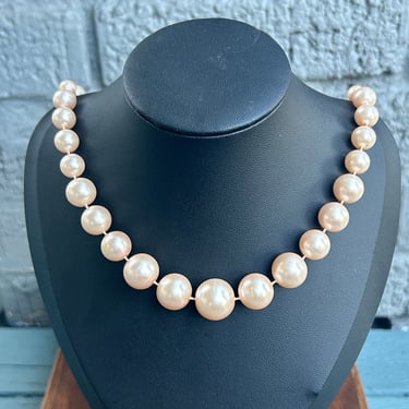 Vintage Pink Graduated Simulated Pearl Necklace Retro Fashion Jewelry 50s 60s 