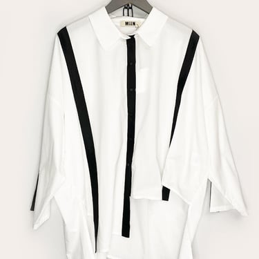 Asymmetric Vertical Stripe Detail Blouse