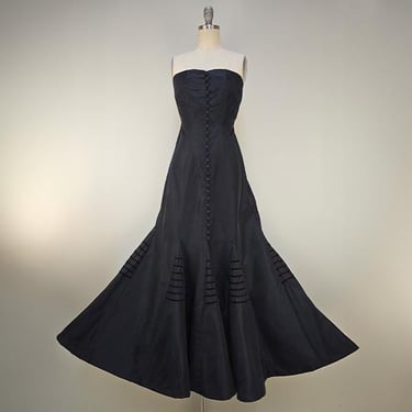 1950s Evening Dress / Black Strapless Dress / Black Taffeta Gown / Formal Dress / Strapless Party Dress / 1950s Strapless / Size Small 