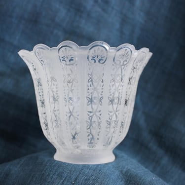Antique Scalloped Acid Etched Frosted Glass Lamp Shade  2 1/4
