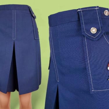 Blue vintage mushroom culottes. 1960s/70s skort shorts skirt. Pleated, pockets, side zip, high rise. (30 x 9.5) 