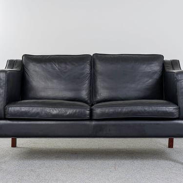 Danish Modern Black Leather Loveseat - (321-218) 