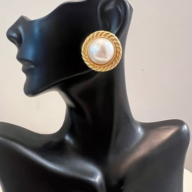Vintage 80s round earrings faux pearl gold tone cable rims pierced By Richelieu 